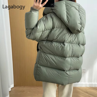 2024 Winter Women Short Parkas 90% White Duck down Coat Warm Soft Ultra Light Puffer Jackets Female Hooded Snow Outwear